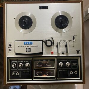 Akai surround stereo